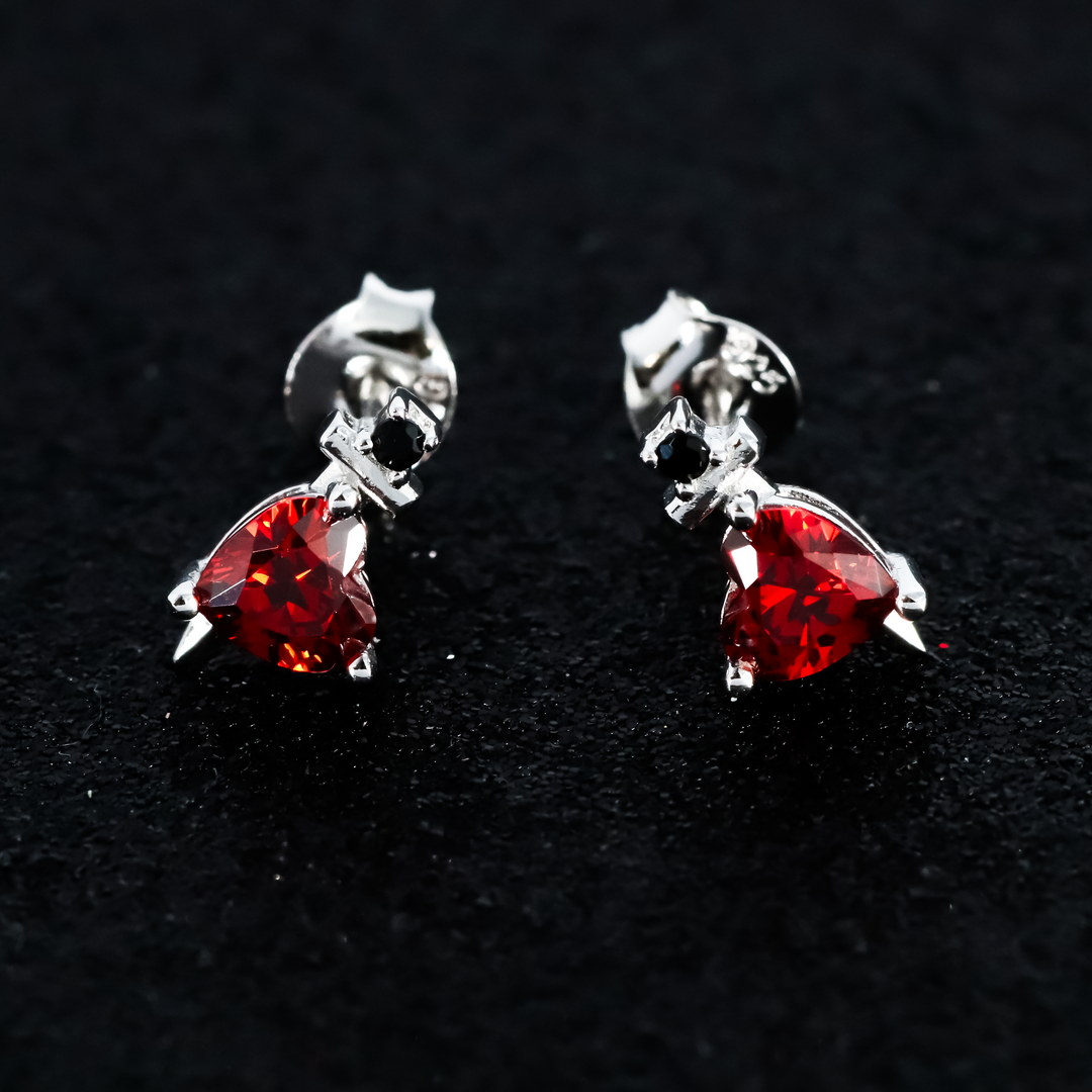 Saira's Alucard Heart Dagger Studs