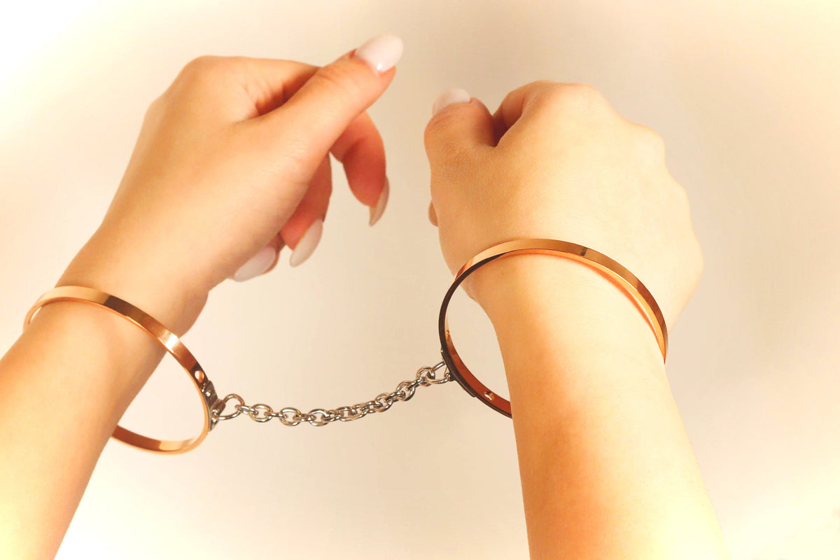 Cuff Me Cuffs | Bisoulovely