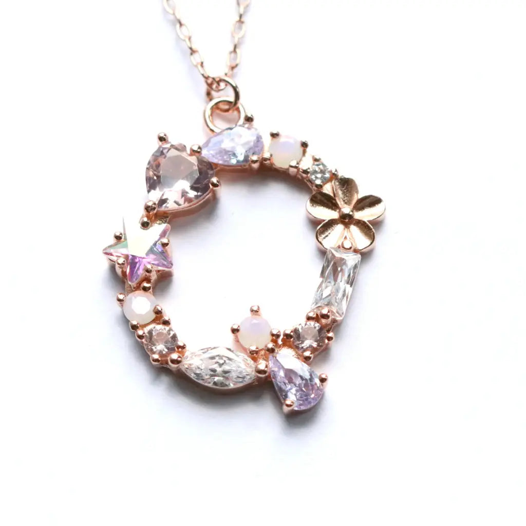 Initial Q Bisoulovely